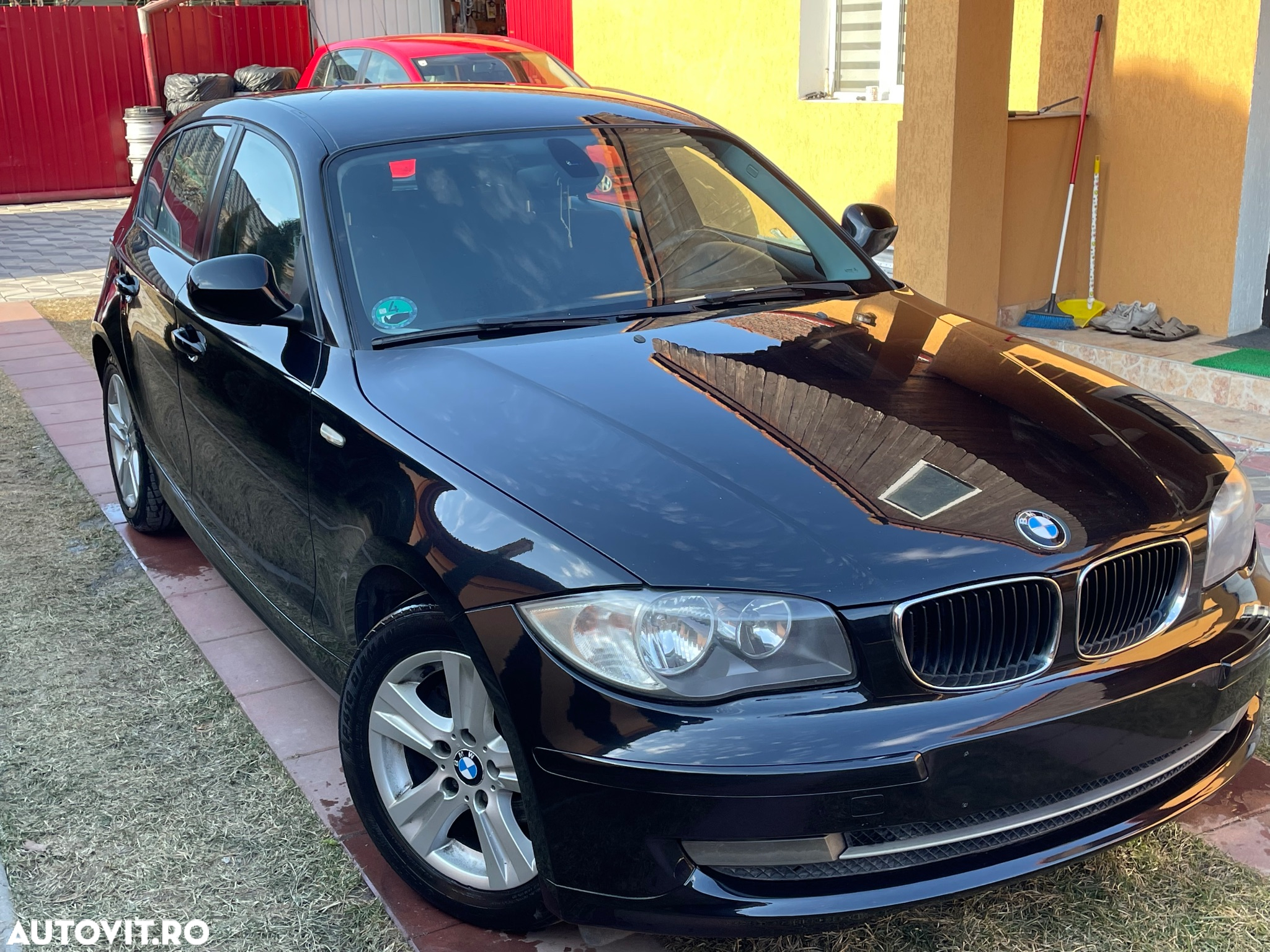 BMW Seria 1 118d DPF - 2
