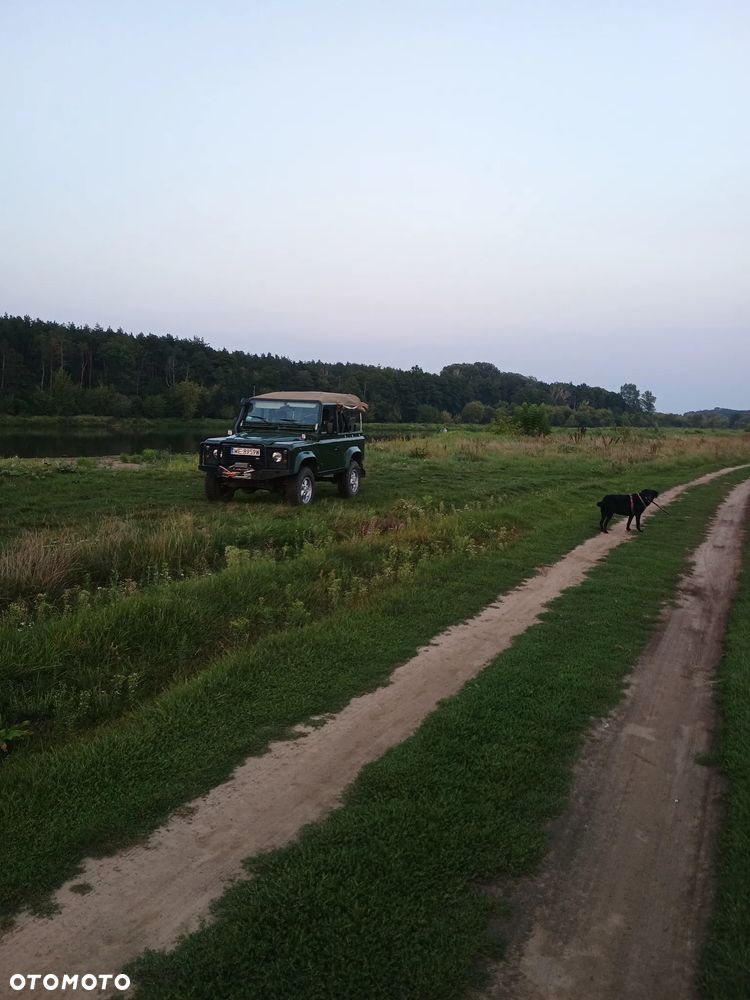 Land Rover Defender - 7