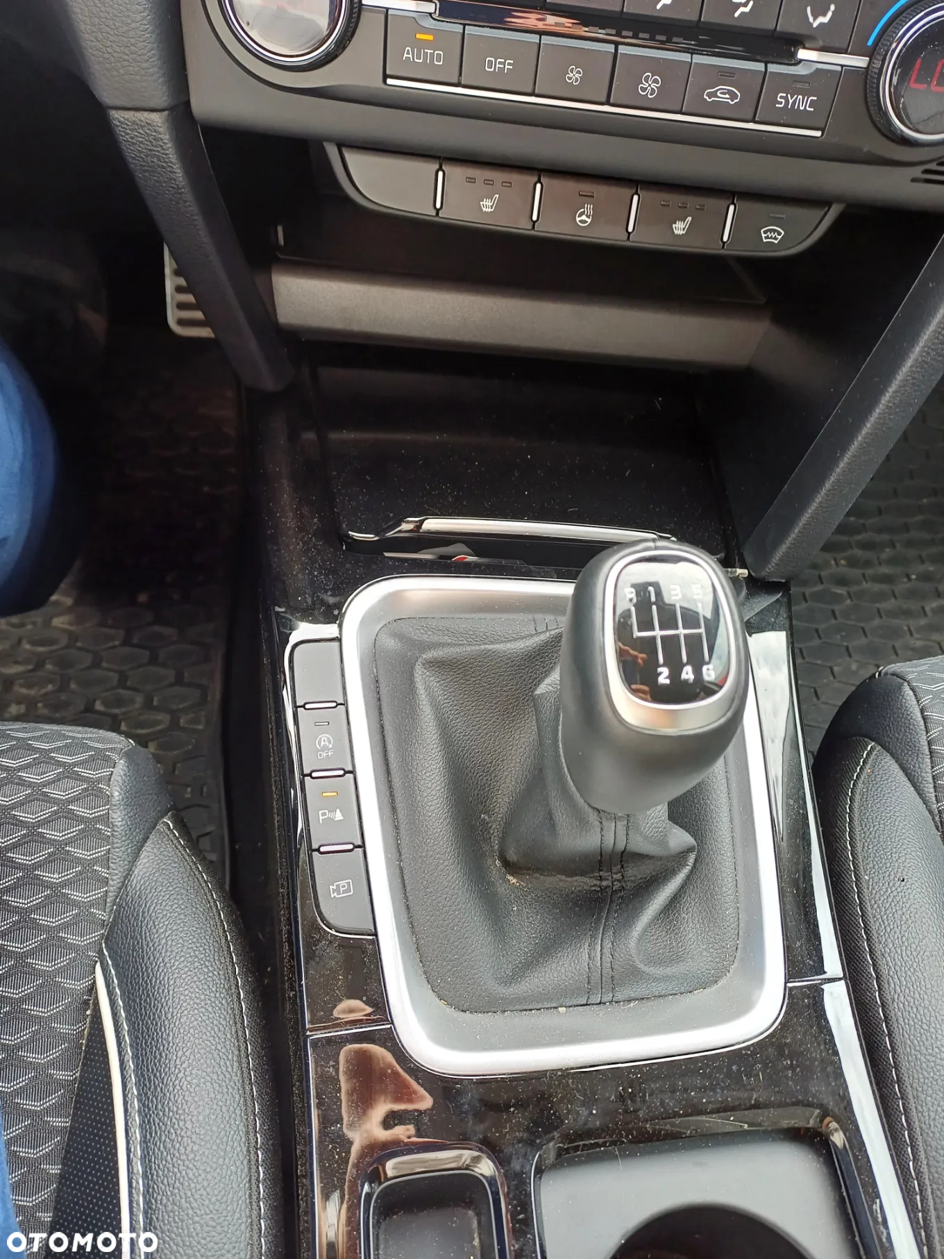 Kia Ceed 1.5 T-GDI Business Line - 6