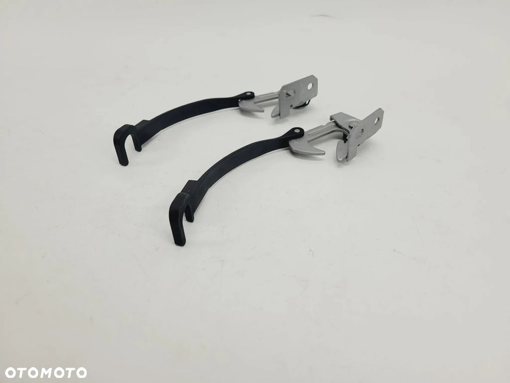 RYGIEL ZAMEK MASKI NOWY PEUGEOT 308 T9 - 4