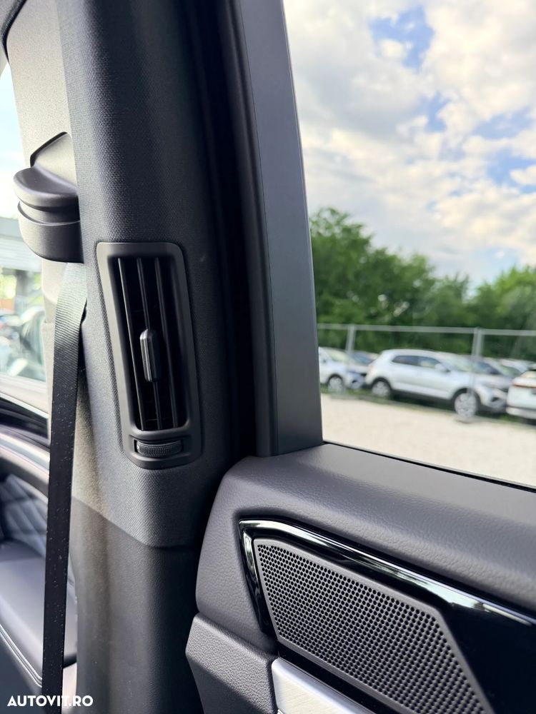 Volkswagen Touareg V6 TDI 4MOTION R-Line - 37