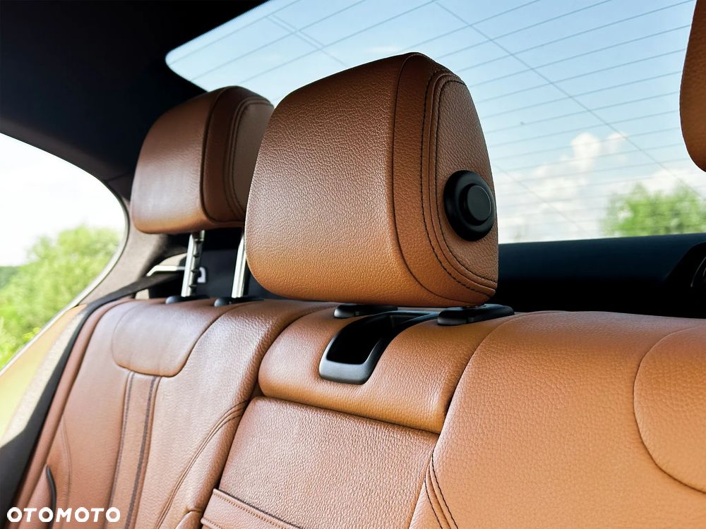 BMW Seria 5 530i xDrive mHEV Luxury Line - 41