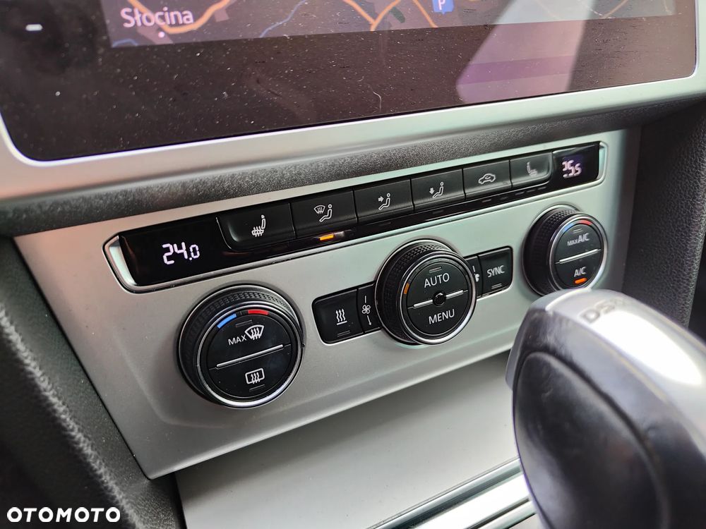 Volkswagen Passat 2.0 TDI SCR DSG Highline - 32