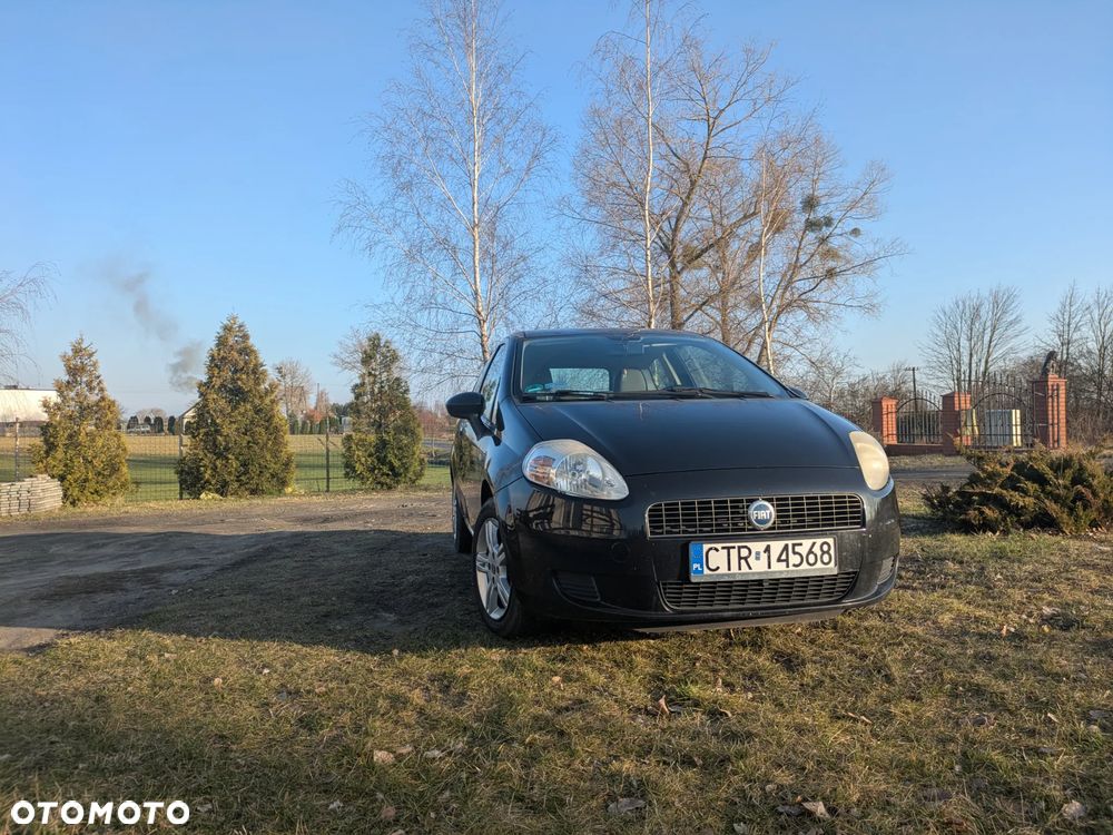 Fiat Grande Punto 1.4 8V - 11