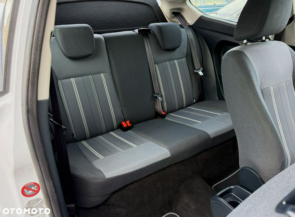Ford Fiesta 1.25 Ambiente EU5 - 20