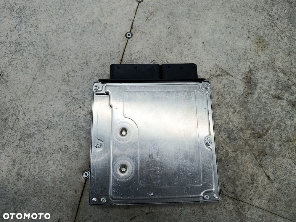 KOMPUTER, STEROWNIK BMW 3 E90 7552176  0261208582  BOSCH 2.0 16V 320i - 6