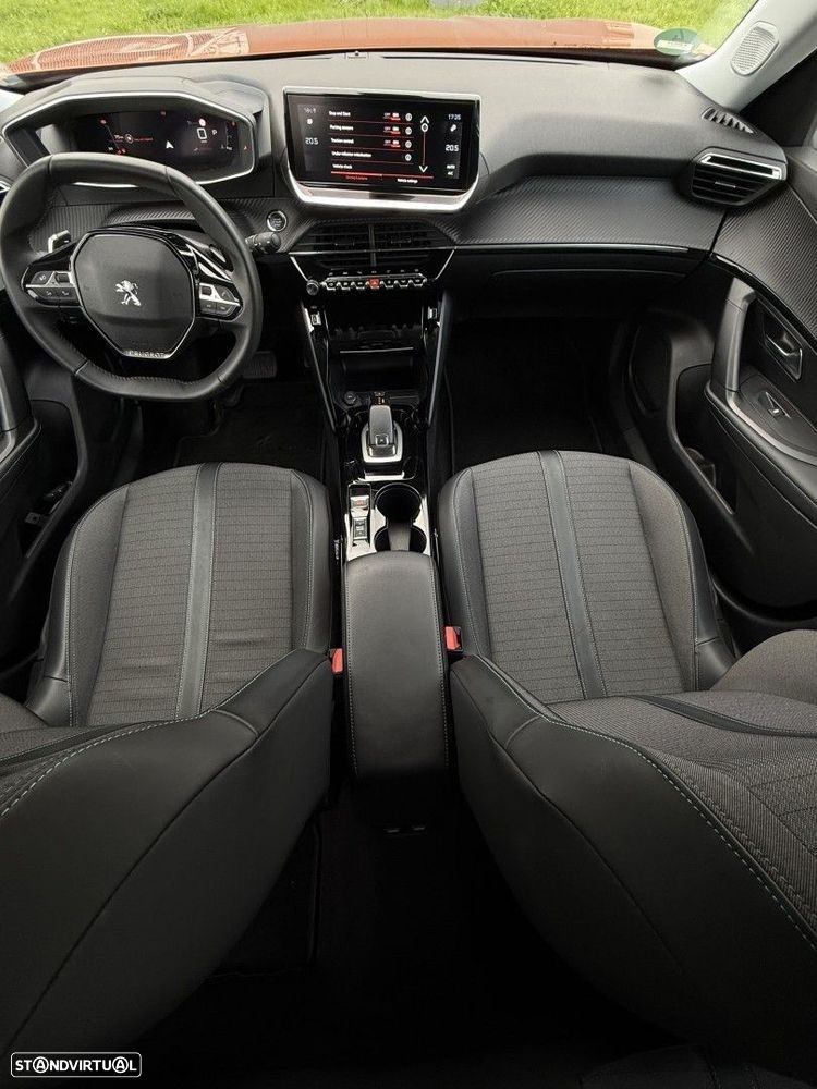 Peugeot 2008 1.2 PureTech Allure Pack EAT8 - 10
