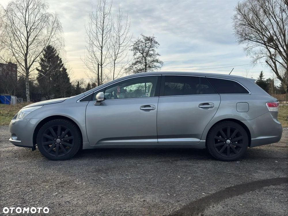 Toyota Avensis 2.0 Sol plus EU5 MS - 3