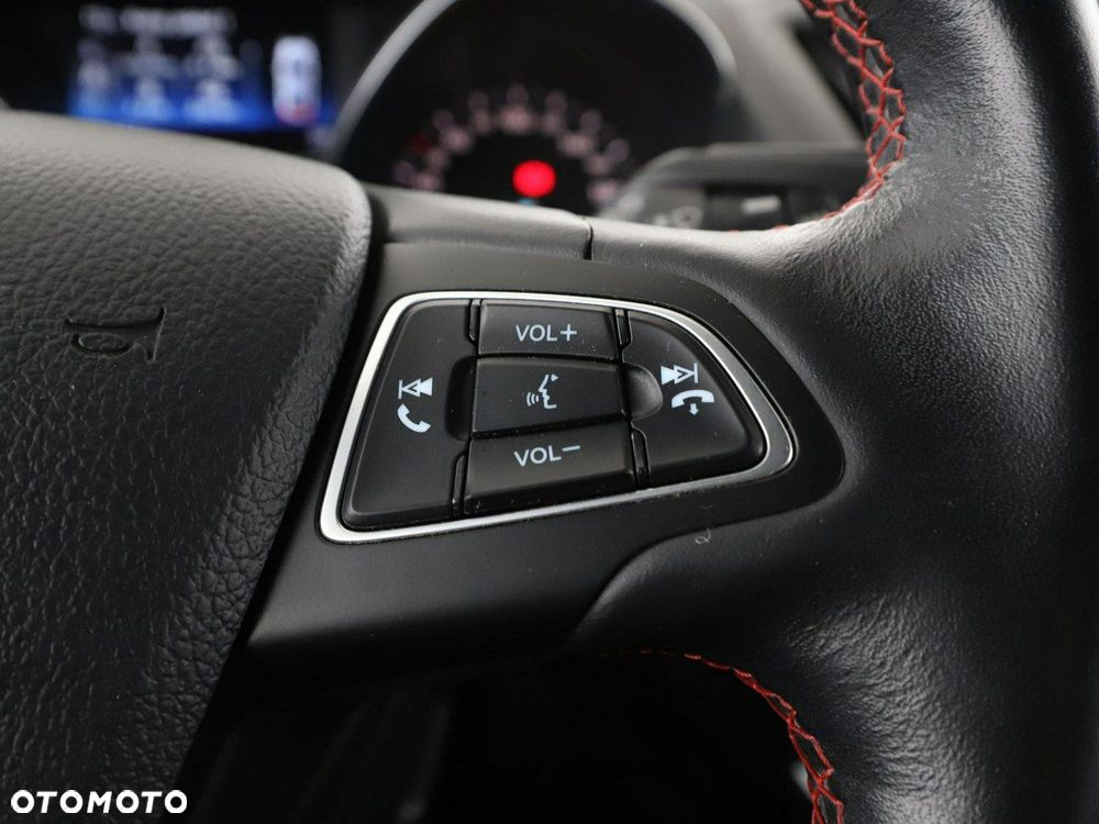 Ford Kuga 2.0 TDCi 4x4 ST-Line - 29