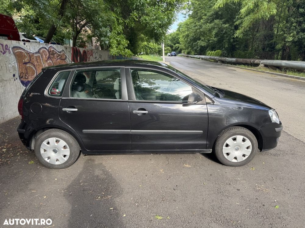 Volkswagen Polo 1.2 Attractive - 2