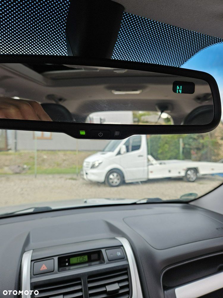 Kia Sportage - 16