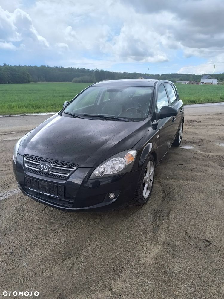 Kia Ceed 2.0 CVVT Automatik TX - 1