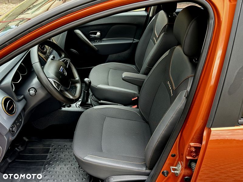 Dacia Sandero Stepway TCe 90 (S&S) Celebration - 10
