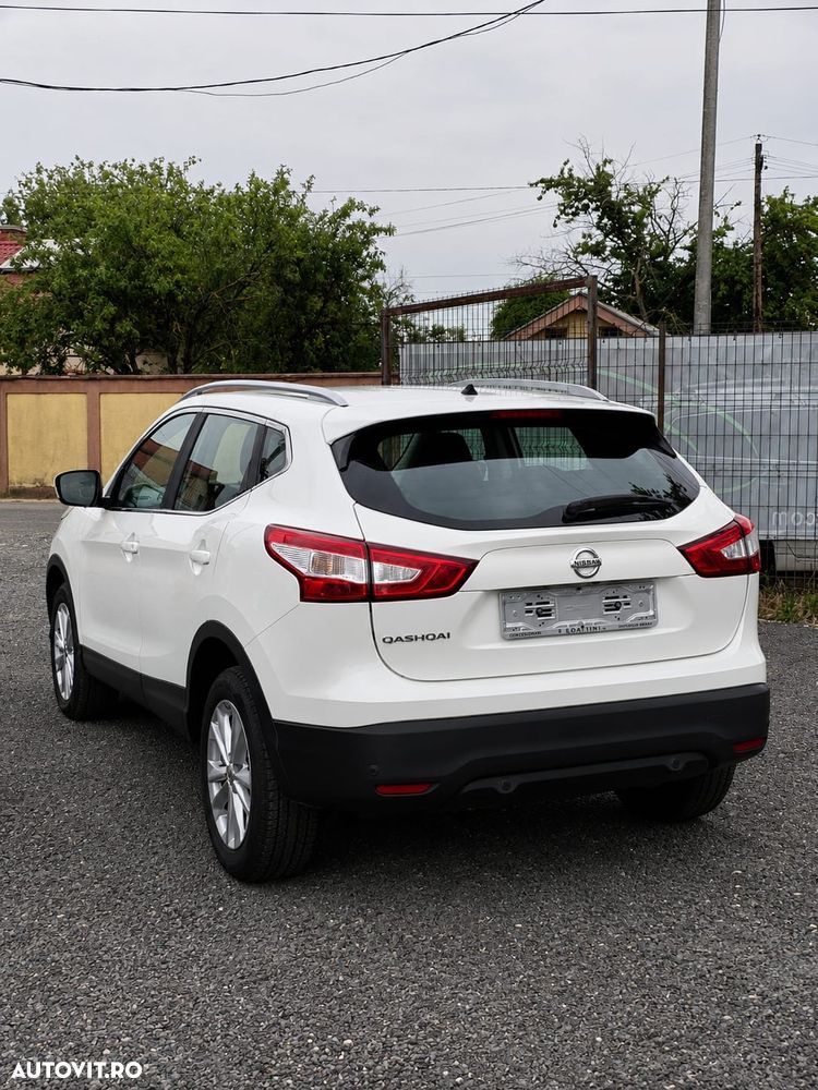 Nissan Qashqai 1.6 DCI Xtronic N-Connecta - 8