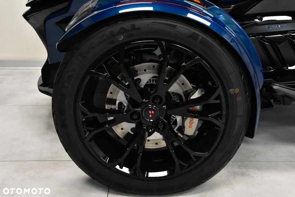 Can-Am Spyder - 31