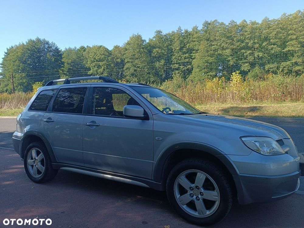 Mitsubishi Outlander - 10