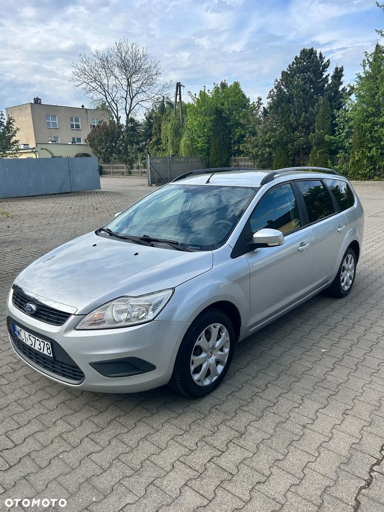 Ford Focus 1.6 Ambiente - 1