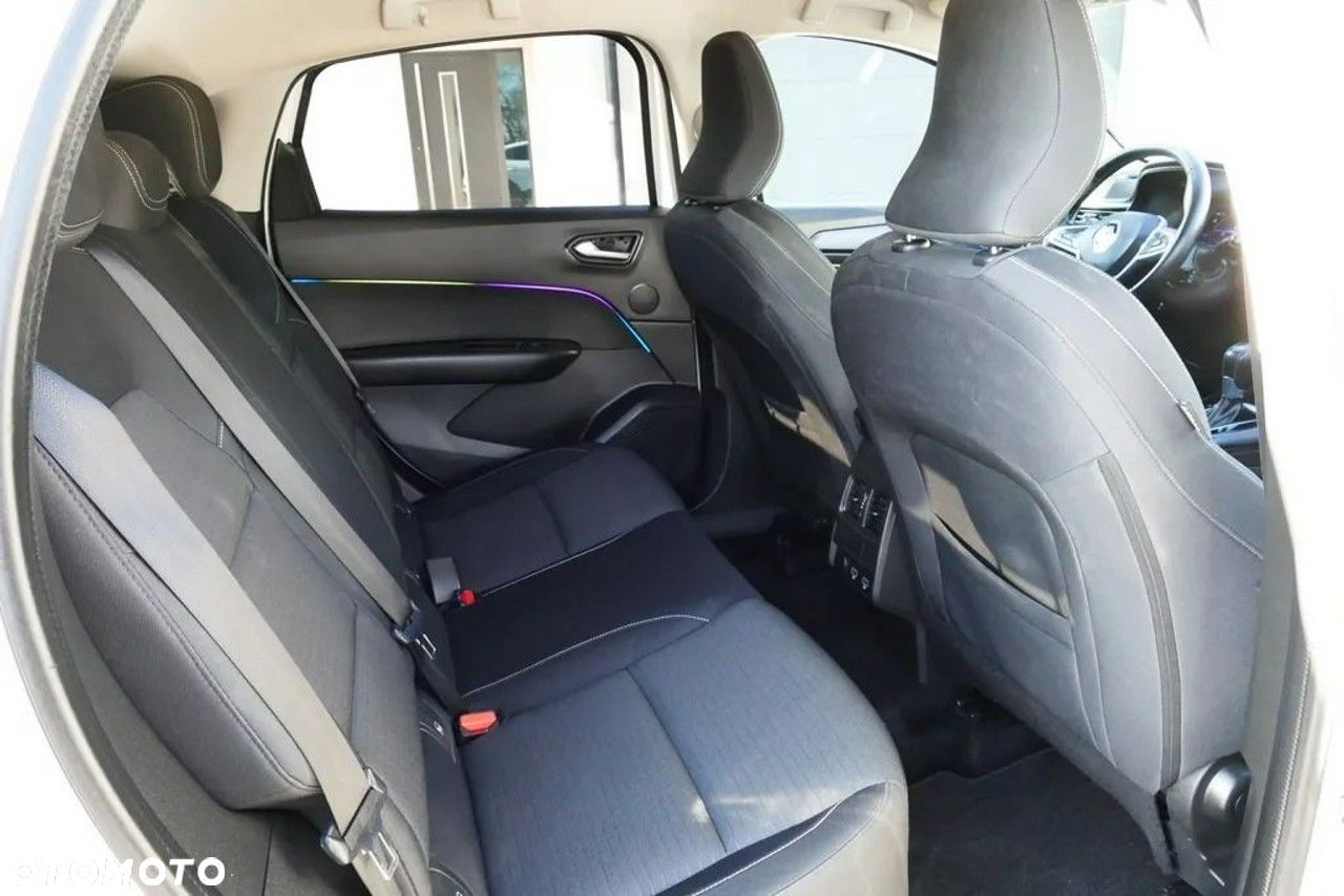 Renault Arkana 1.6 E-TECH Techno MMT - 32