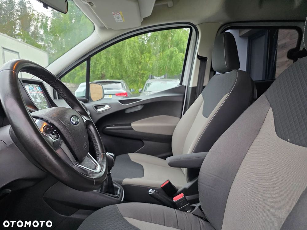 Ford Tourneo Courier 1.5 TDCi Trend - 7
