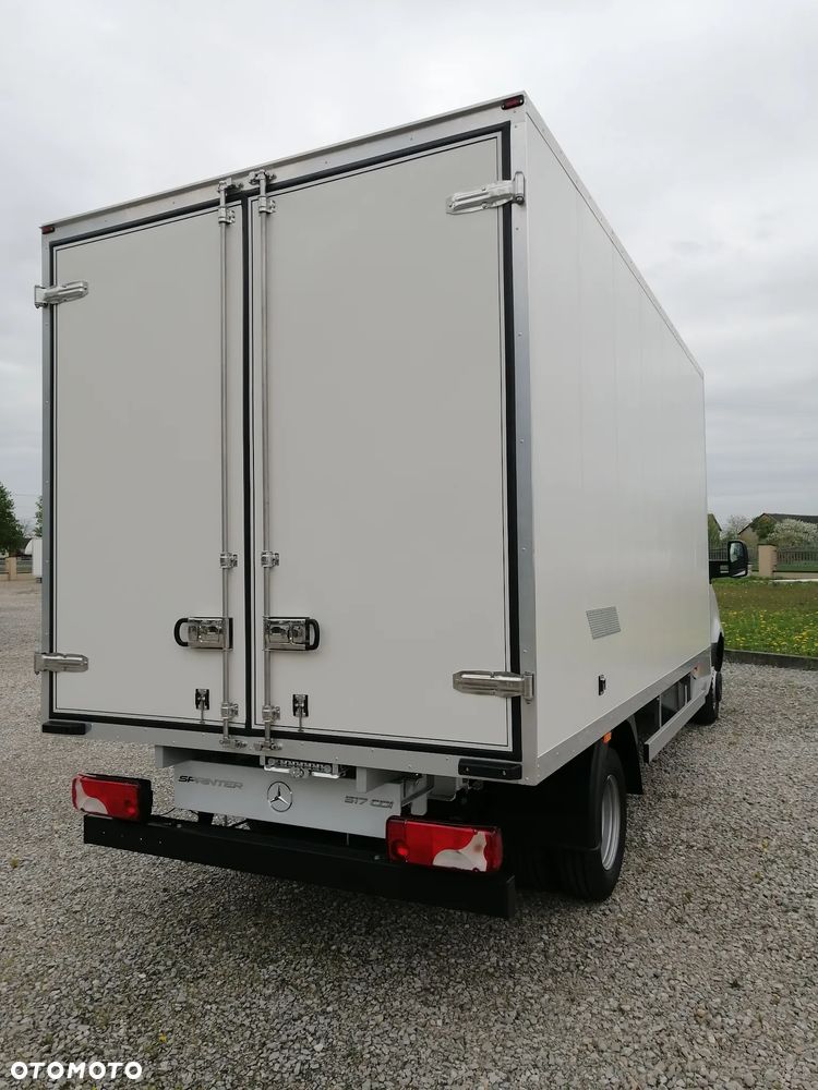 Mercedes-Benz Sprinter - 7