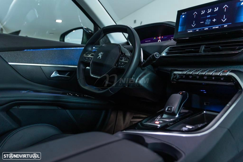 Peugeot 3008 BlueHDi 130 Stop & Start EAT8 Allure Pack - 13