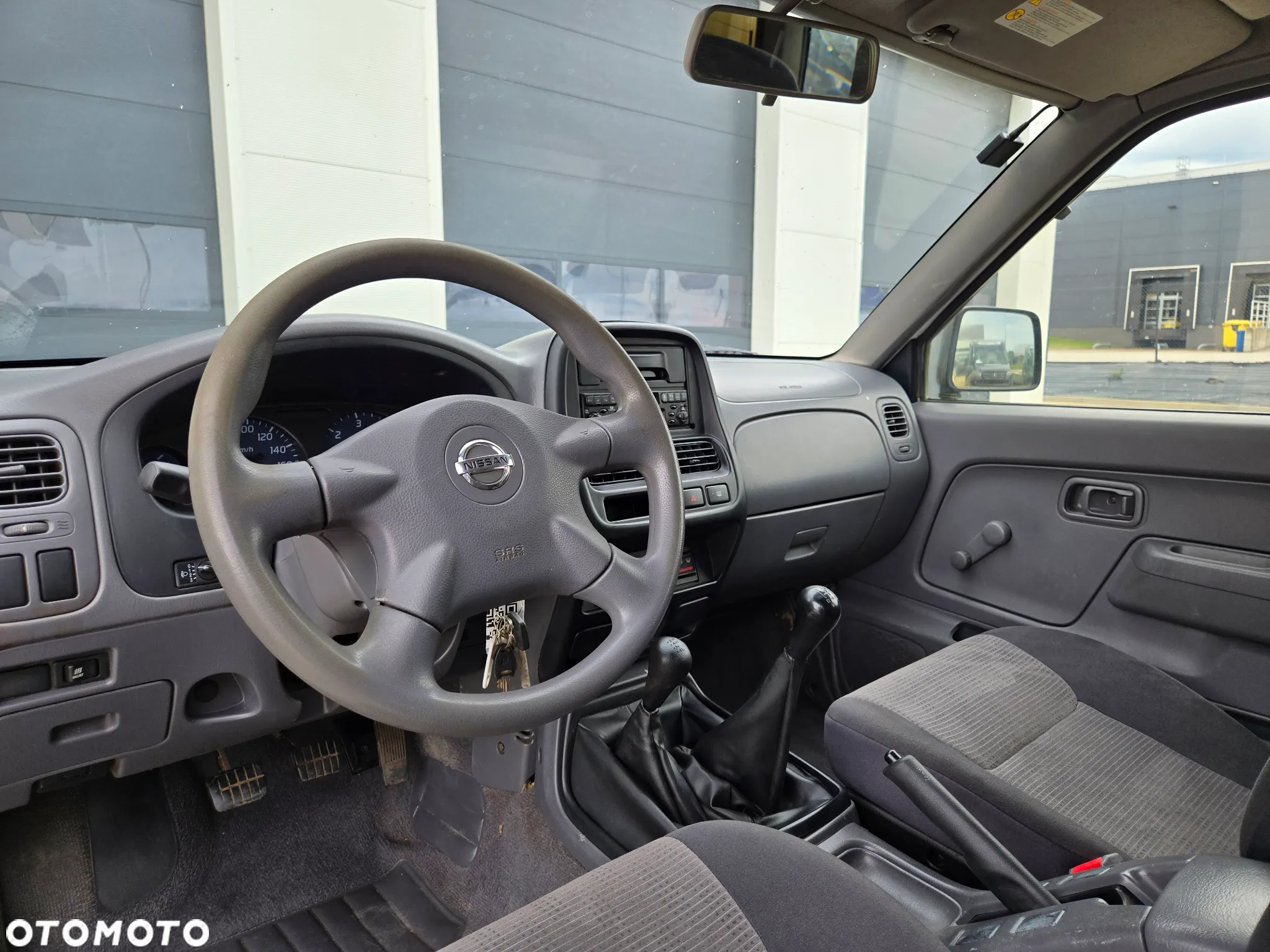 Nissan Pickup 2.5 TDi Base - 9