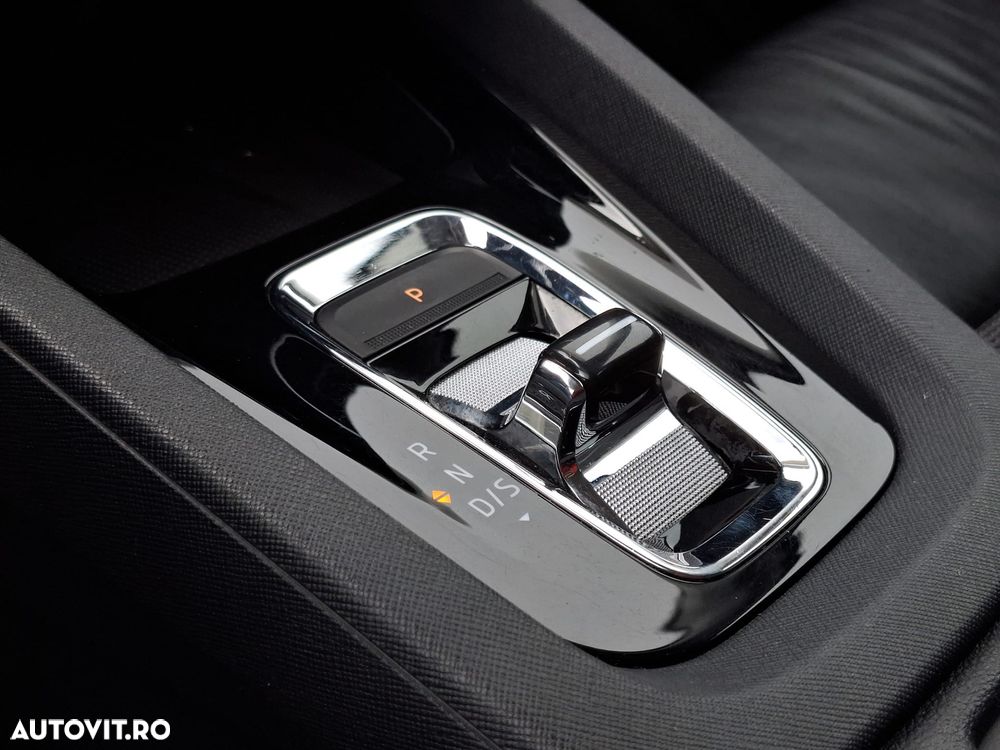 Skoda Octavia 2.0 TDI DSG Style - 32