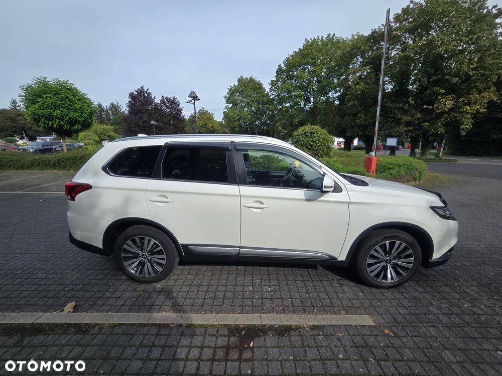 Mitsubishi Outlander 2.0 2WD CVT Active+ - 6