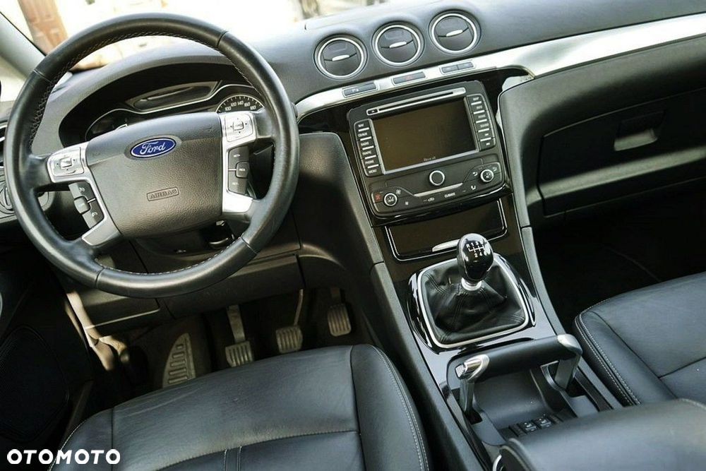 Ford S-Max - 28