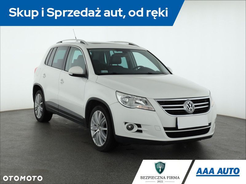 Volkswagen Tiguan - 2