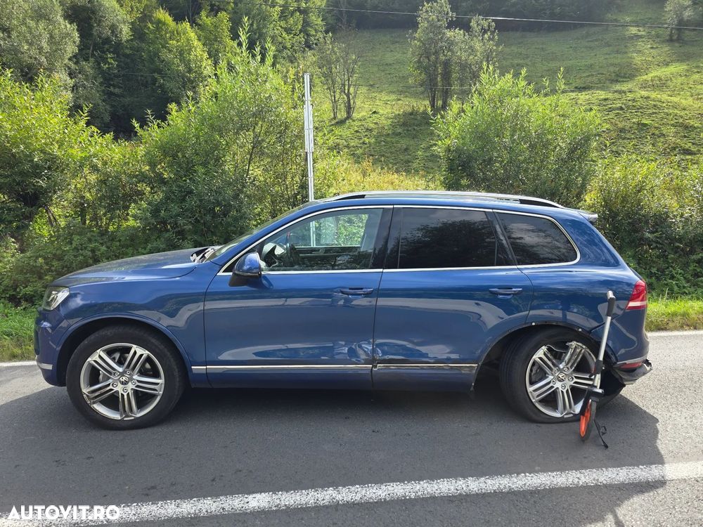 Volkswagen Touareg 3.0 V6 TDI SCR Blue Motion DPF Automatik Executive Edition - 6