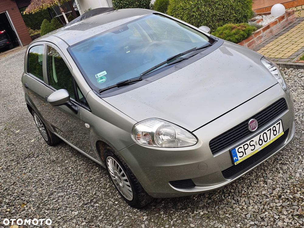 Fiat Grande Punto 1.4 8V - 19