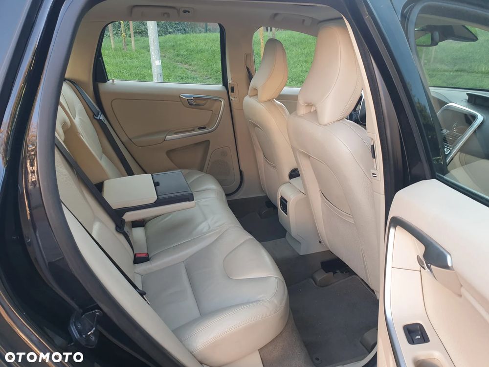 Volvo XC 60 D3 Momentum - 20