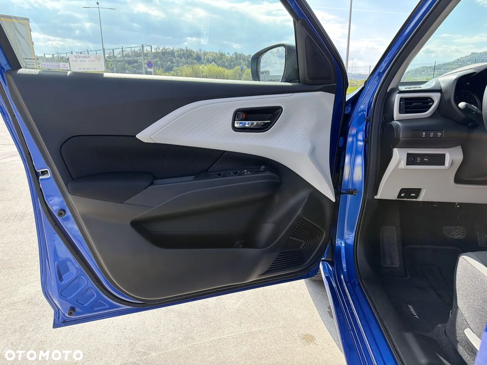 Suzuki Swift 1.2 Dualjet SHVS Premium Plus CVT - 11