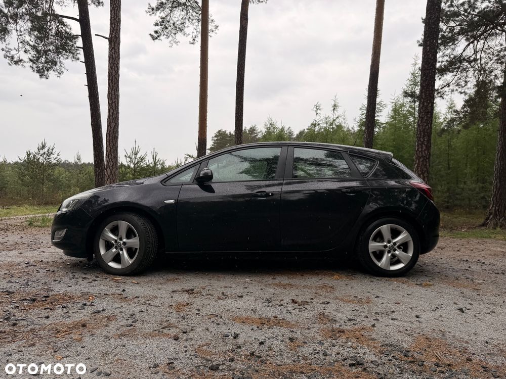 Opel Astra 1.6 - 8