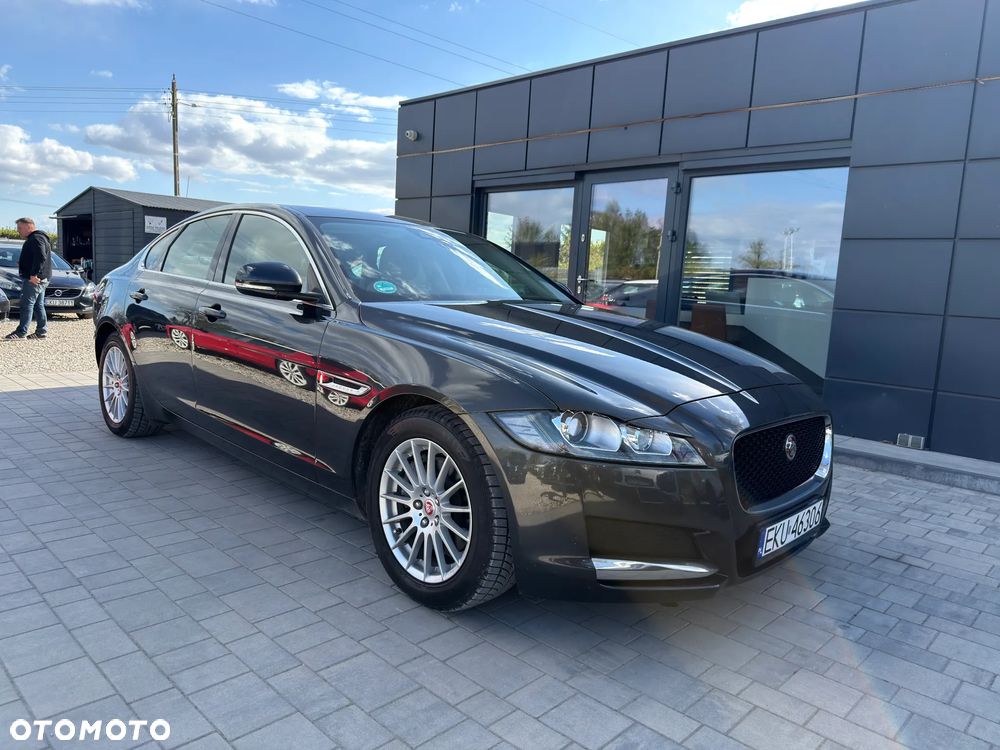 Jaguar XF E-Performance Prestige - 6