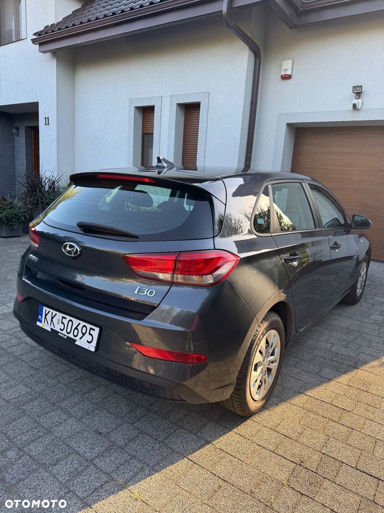 Hyundai i30 1.5 DPI Classic + - 4