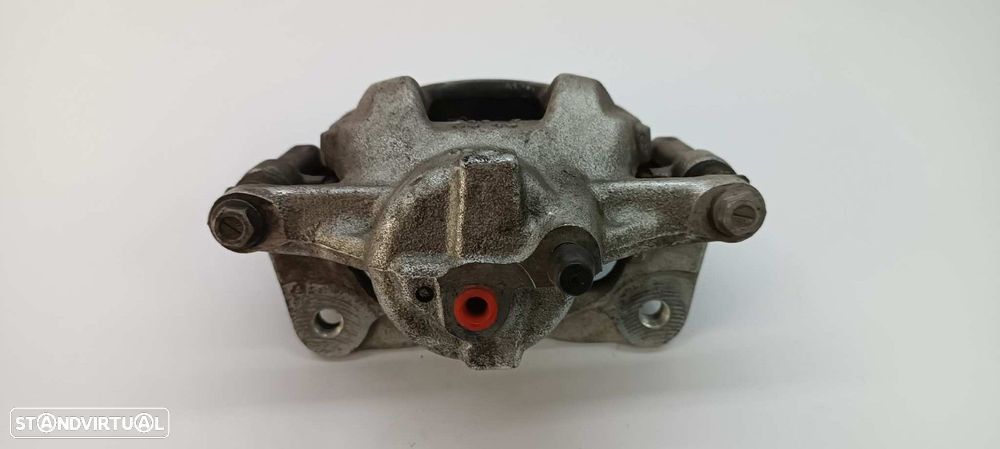 PINÇA DE TRAVÃO FRENTE DIREITA TOYOTA AURIS TOURING SPORTS (E18) HYBRID ACTIVE - 3