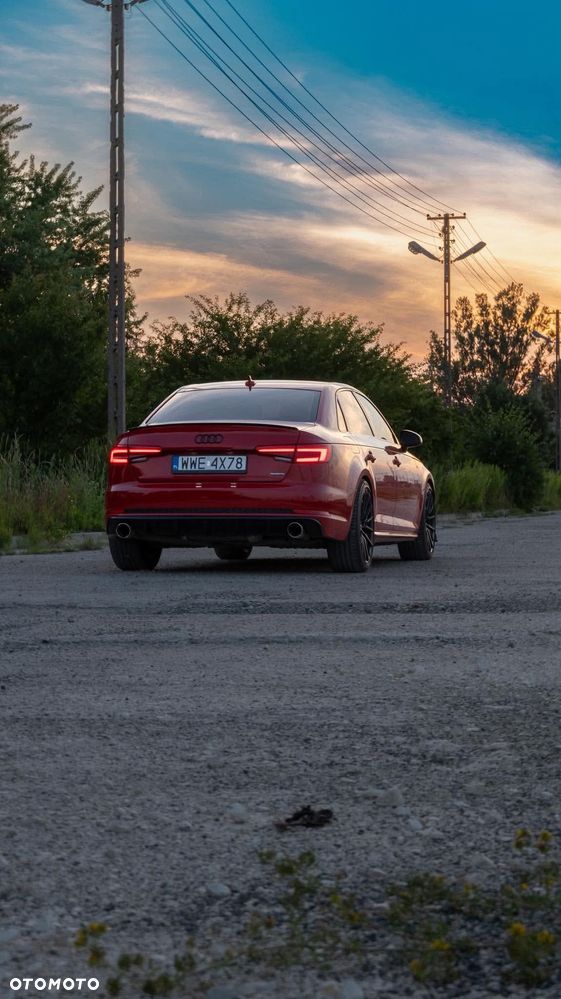 Audi A4 Limousine - 11