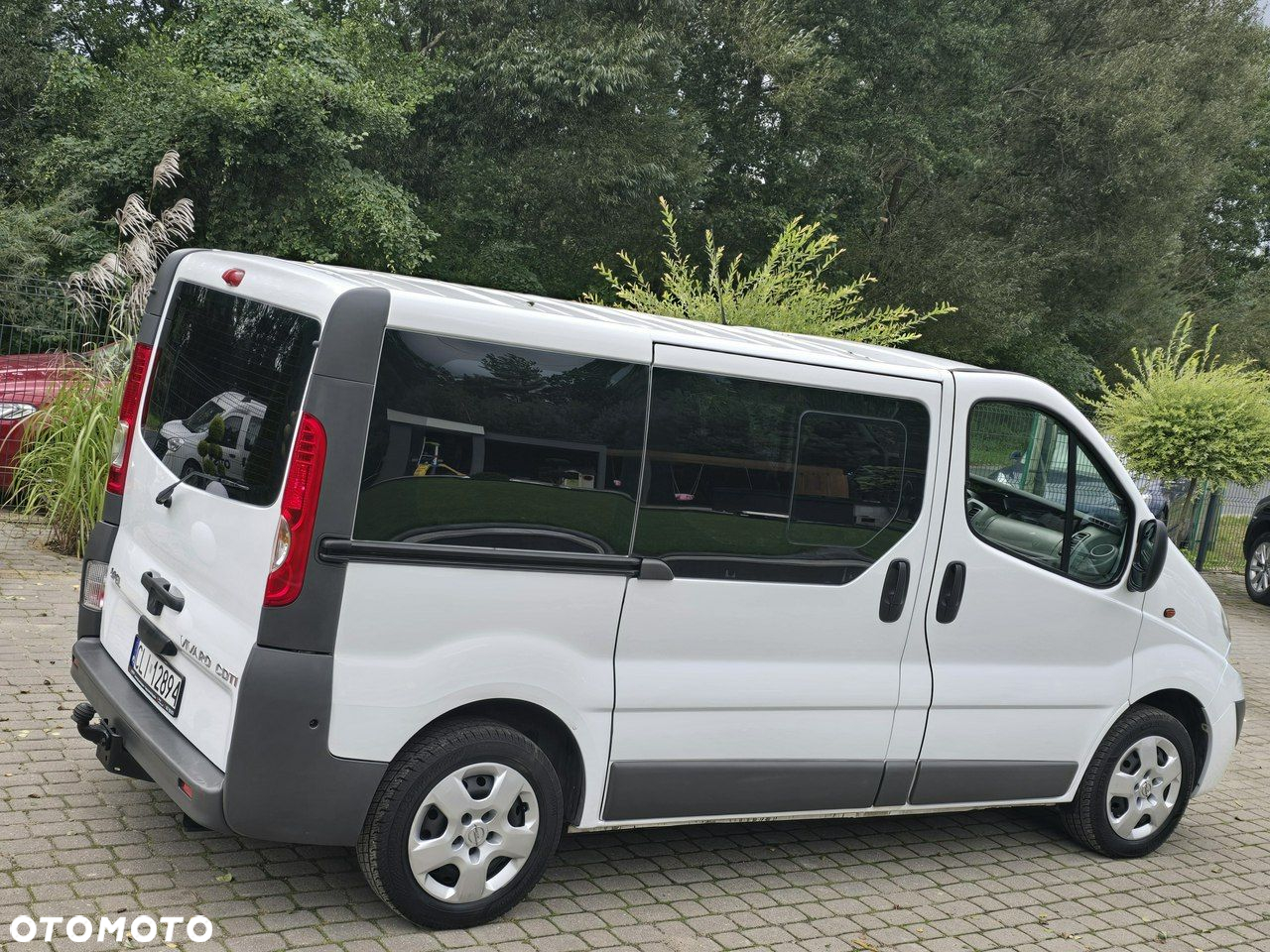 Opel Vivaro - 11