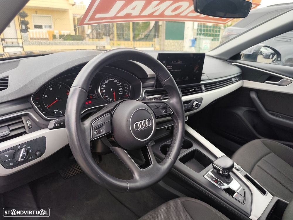 Audi A4 Avant 30 TDI S tronic - 23
