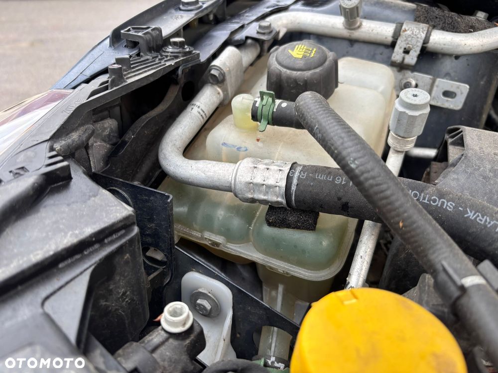 Renault Megane ENERGY TCe 205 EDC GT - 26