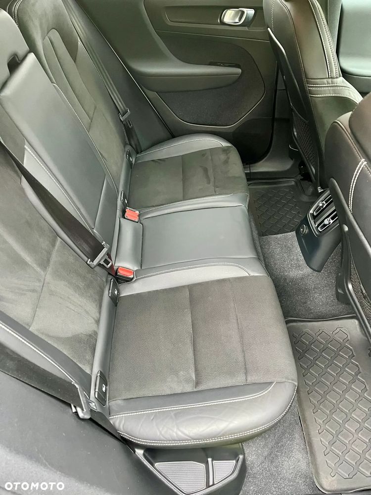 Volvo XC 40 T5 Plug-In Hybrid R-Design - 29