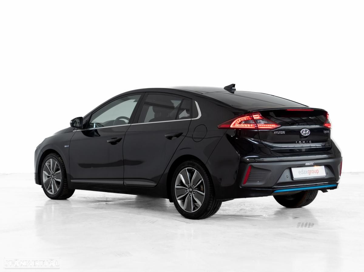 Hyundai Ioniq 1.6 GDI HEV Hybrid Tech - 4