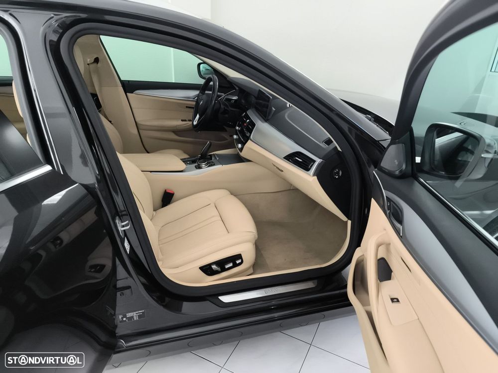 BMW 520 d Line Luxury Auto - 4