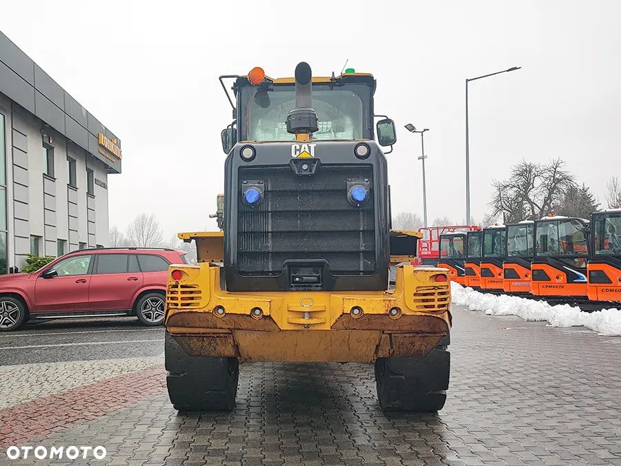 Caterpillar 930K - 6