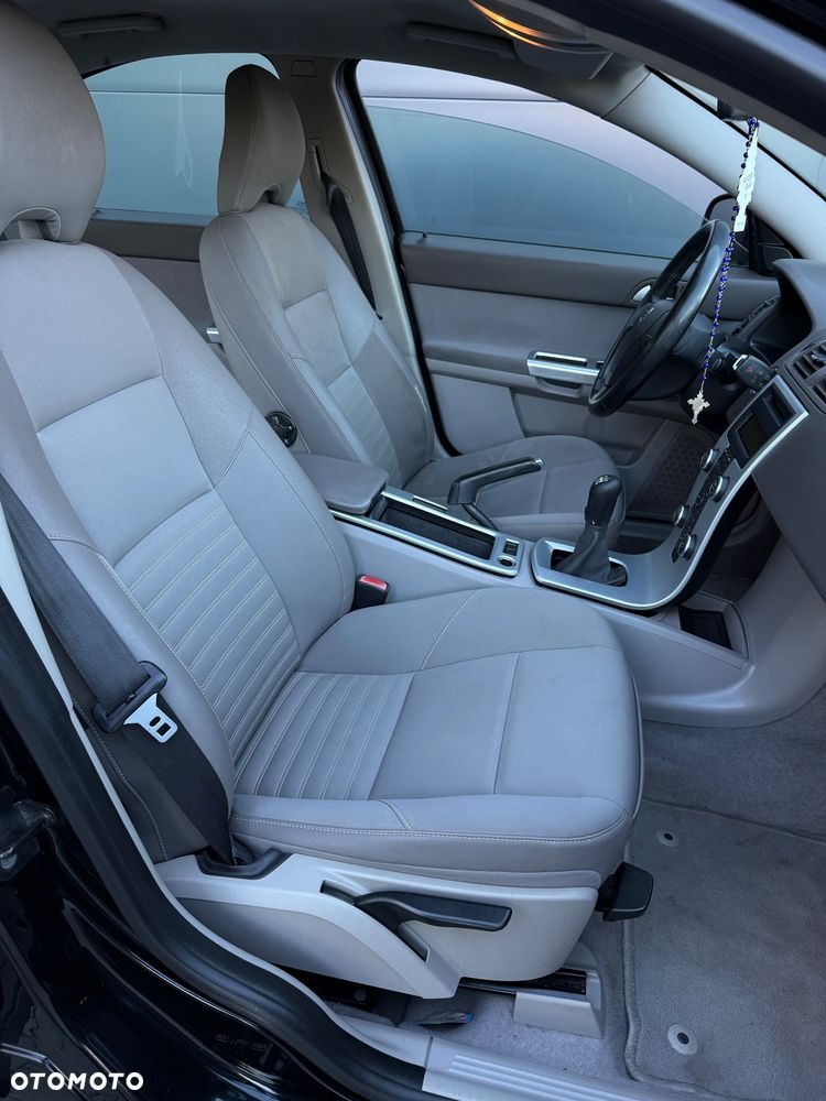 Volvo S40 2.0D Momentum - 16