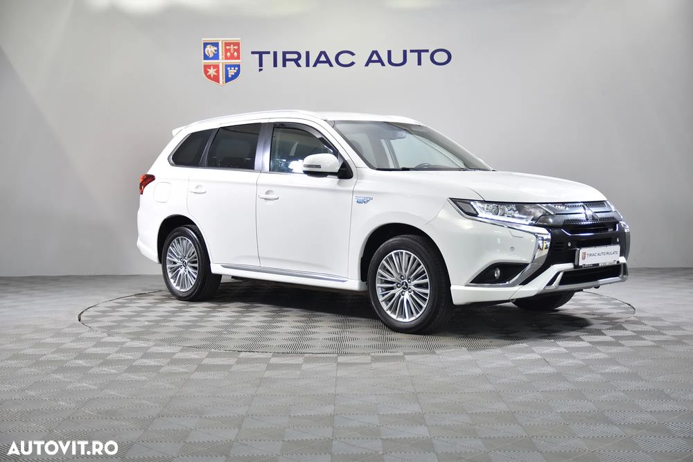 Mitsubishi Outlander - 7