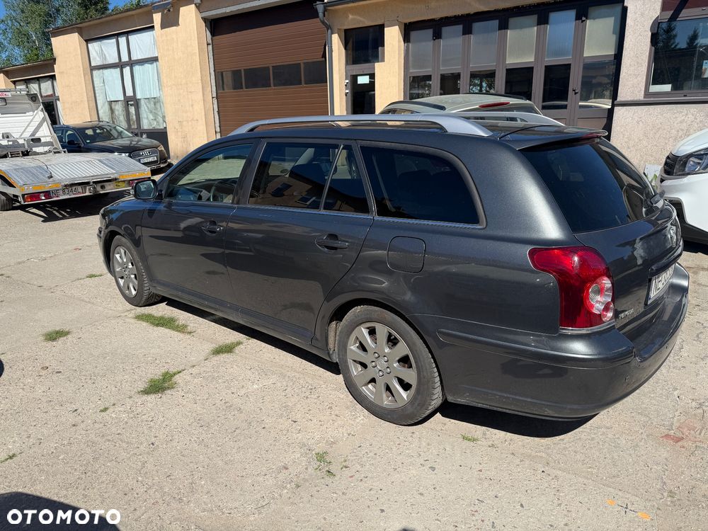 Toyota Avensis 1.8 VVT-i Combi - 6