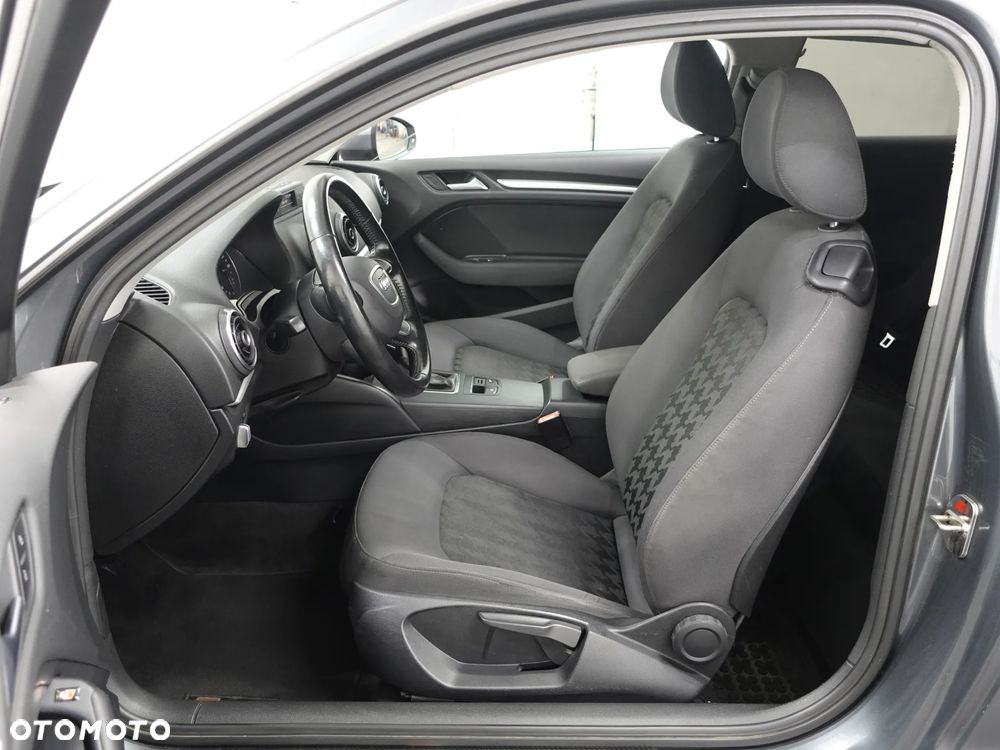 Audi A3 Sportback 2.0 TDI Ambiente - 20